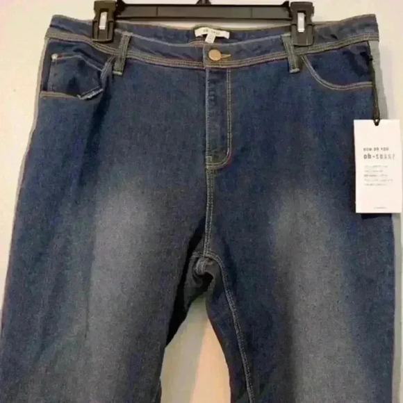 Denim - Obsess jeans by Isabella Moner